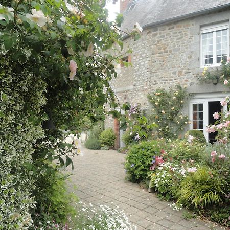 La Haute Gilberdiere Sartilly-Baie-Bocage Exterior photo